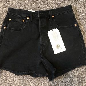 Levi’s ribcage shorts, black, size 30